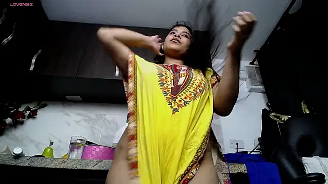 iniyalaboni online show from 29, 10, 2025