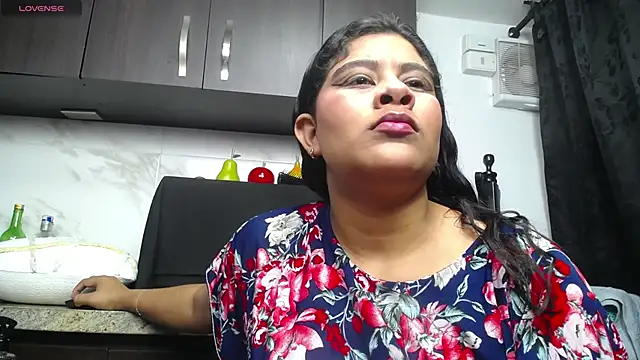 iniyalaboni online show from 12, 9, 2025