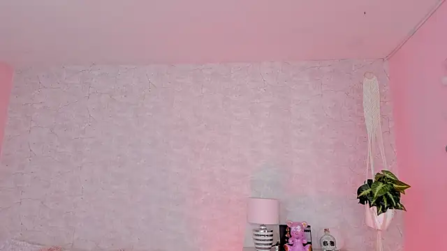 DahianaWalcott online show from 19, 3, 2025