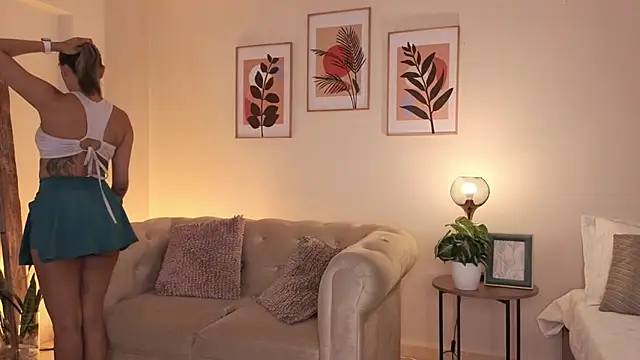 DahianaWalcott online show from 12, 3, 2026