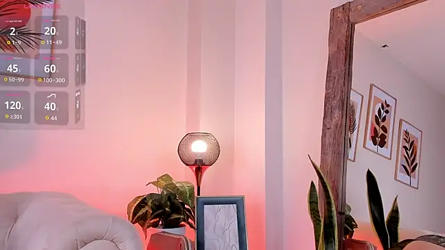 DahianaWalcott online show from 17, 9, 2025