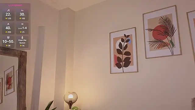 DahianaWalcott online show from 13, 11, 2025