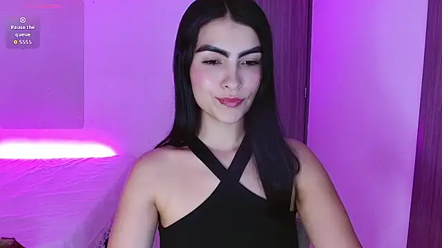 Snapshot of victoria-henaoo chatting on 2, 11, 2025 victoria-henaoo online show from 2, 11, 2025