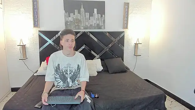 toyboys1 online show from 22, 9, 2025