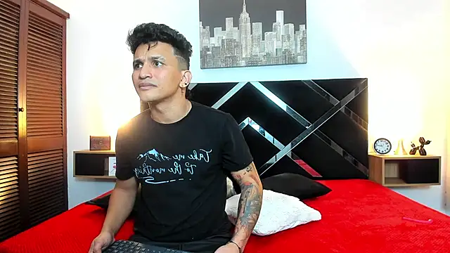 toyboys1 online show from 16, 4, 2026