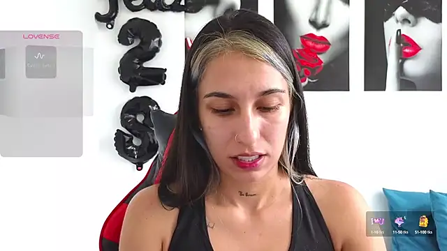 Snapshot of tammyandrade_ chatting on 3, 10, 2025 tammyandrade online show from 3, 10, 2025