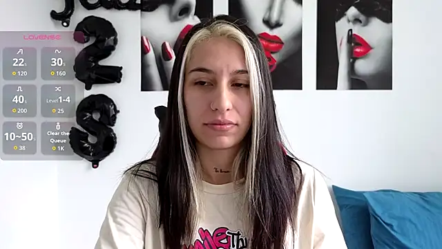 Snapshot of tammyandrade_ chatting on 14, 10, 2025 tammyandrade online show from 14, 10, 2025