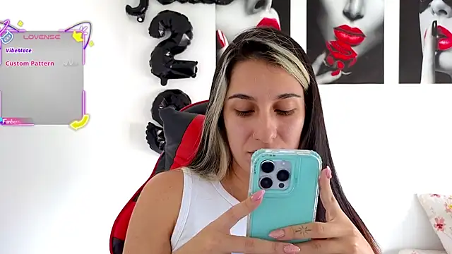 Snapshot of tammyandrade_ chatting on 10, 9, 2025 tammyandrade online show from 10, 9, 2025