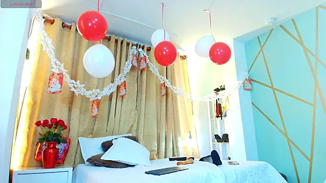 Snapshot of girl_amada chatting on 15, 9, 2025 girl amada online show from 15, 9, 2025