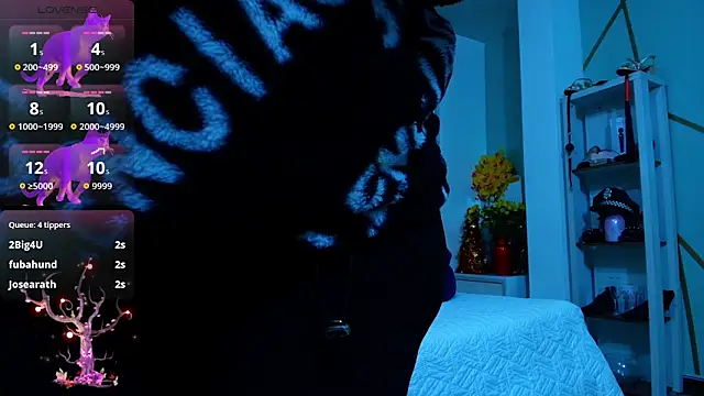 Snapshot of girl_amada chatting on 19, 10, 2025 girl amada online show from 19, 10, 2025