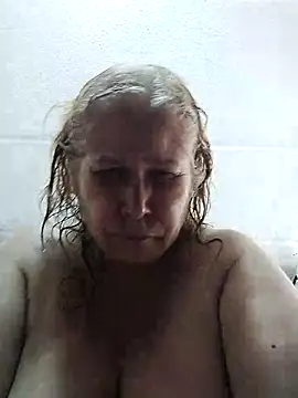 Snapshot of girl_amada chatting on 13, 10, 2025 girl amada online show from 13, 10, 2025