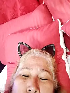 girl amada online show from 1, 2, 2026