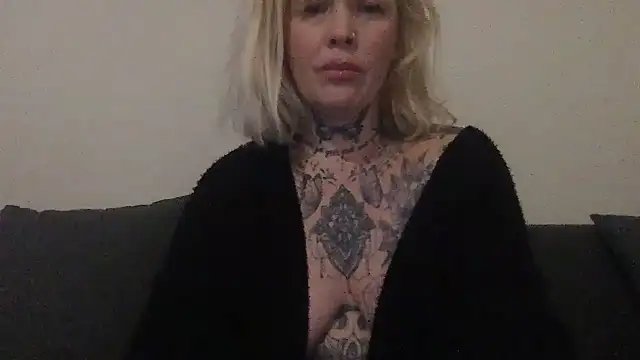 blondy40 online show from 9, 3, 2025