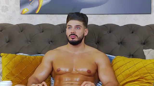 Snapshot of DustinKeent chatting on 18, 2, 2025 DustinKeent online show from 18, 2, 2025