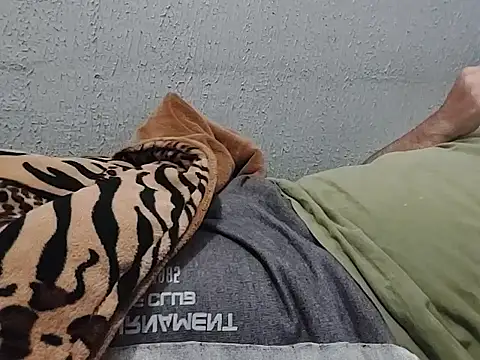 mfreitas005 online show from 7, 11, 2025