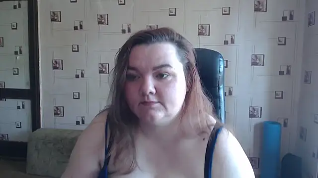 Snapshot of TasyaBigTTs chatting on 13, 5, 2026 TasyaBigTTs online show from 13, 5, 2026