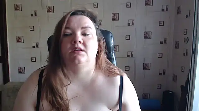 Snapshot of TasyaBigTTs chatting on 20, 7, 2026 TasyaBigTTs online show from 20, 7, 2026