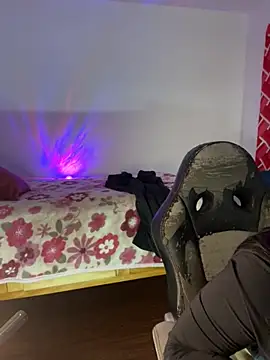 emiily15   online show from 26, 9, 2025