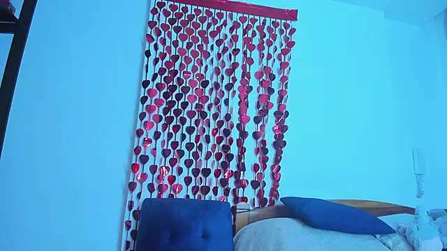 emiily15   online show from 12, 2, 2025