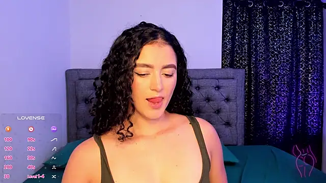 Snapshot of Adhara-zanne chatting on 4, 2, 2026 Adhara-zanne online show from 4, 2, 2026