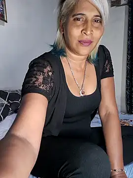 Snapshot of Goodgirlsue_77 chatting on 11, 6, 2026 Goodgirlsue 77 online show from 11, 6, 2026