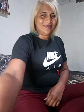 Goodgirlsue 77 online show from 14, 5, 2026