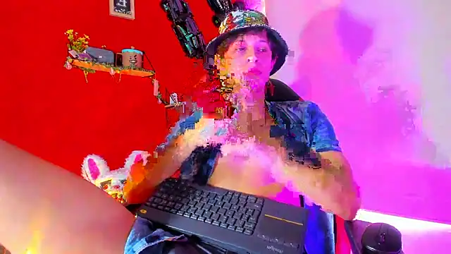 Snapshot of LilOwen_ chatting on 3, 12, 2025 LilOwen online show from 3, 12, 2025