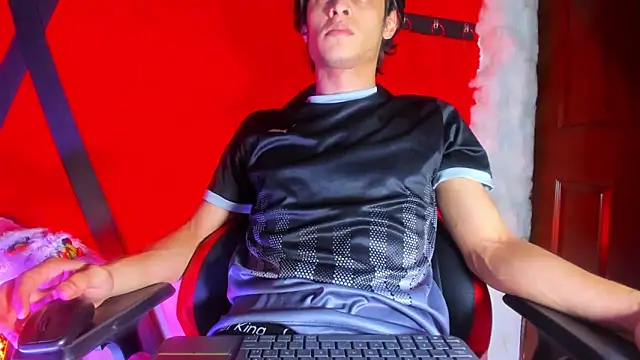 LilOwen  online show from 14, 4, 2026