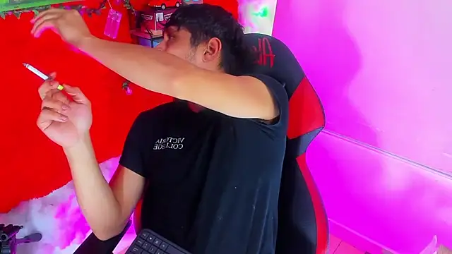 Snapshot of LilOwen_ chatting on 16, 9, 2025 LilOwen online show from 16, 9, 2025