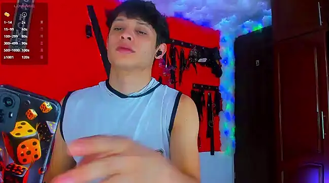 Snapshot of LilOwen_ chatting on 13, 3, 2025 LilOwen online show from 13, 3, 2025