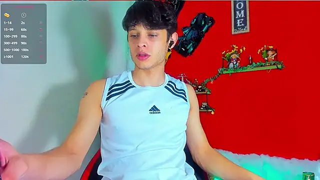 Snapshot of LilOwen_ chatting on 19, 3, 2025 LilOwen online show from 19, 3, 2025