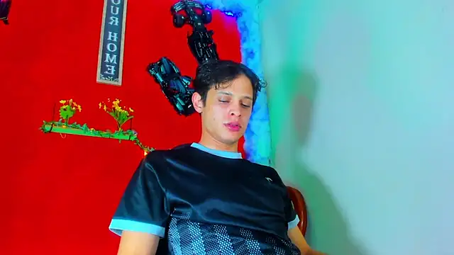 Snapshot of LilOwen_ chatting on 22, 3, 2025 LilOwen online show from 22, 3, 2025