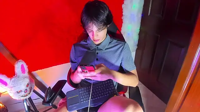 LilOwen  online show from 2, 2, 2026