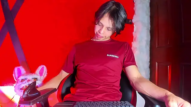 LilOwen  online show from 8, 3, 2026