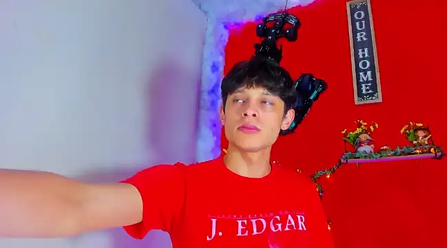 Snapshot of LilOwen_ chatting on 15, 3, 2025 LilOwen online show from 15, 3, 2025