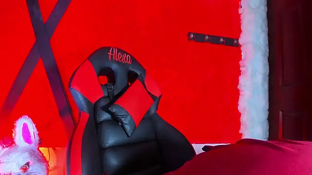 LilOwen  online show from 4, 3, 2026