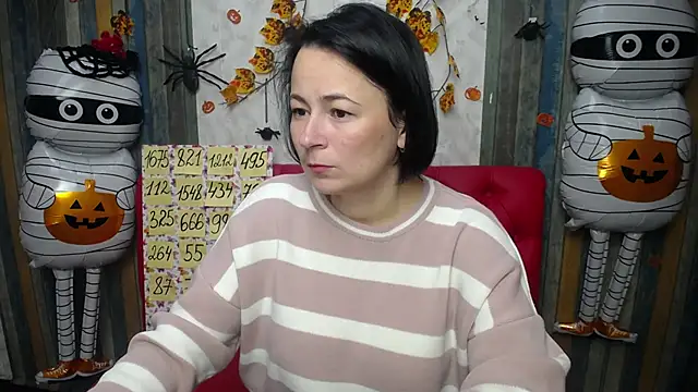 MarieSho online show from 6, 11, 2025