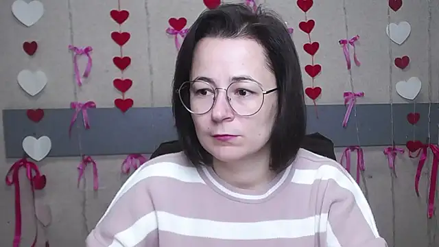 MarieSho online show from 5, 3, 2025