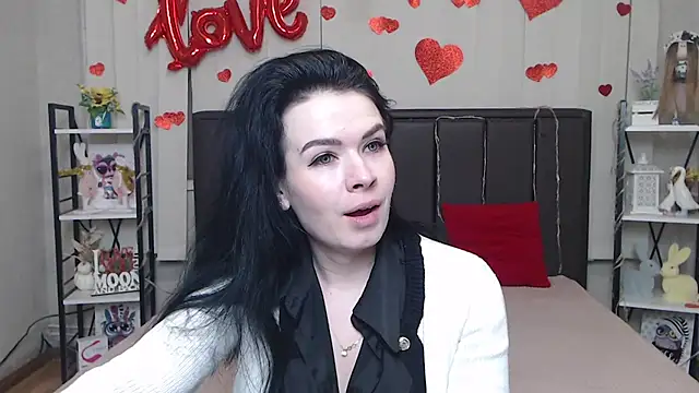 JasmineKouch online show from 16, 2, 2026