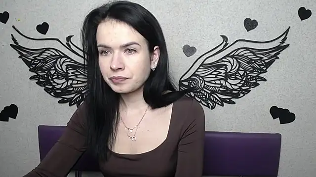 JasmineKouch online show from 18, 11, 2025