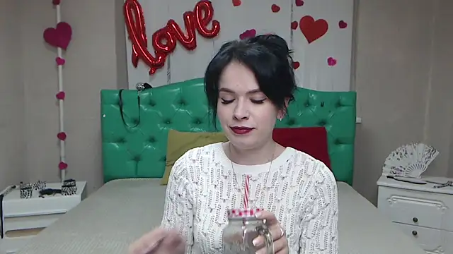 JasmineKouch online show from 11, 4, 2026