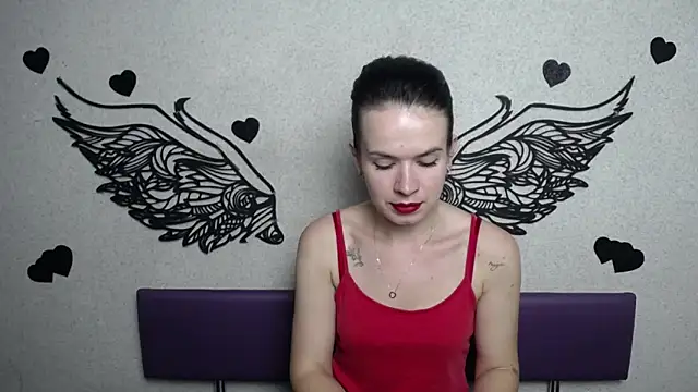 JasmineKouch online show from 19, 9, 2025