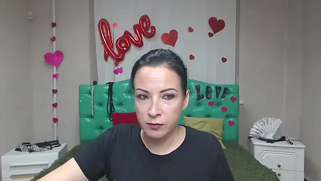 ElizabethSho online show from 9, 9, 2025