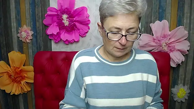 EmiliaGree online show from 17, 10, 2025