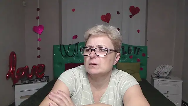 EmiliaGree online show from 1, 12, 2025