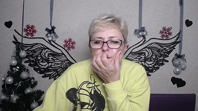 EmiliaGree online show from 14, 12, 2025