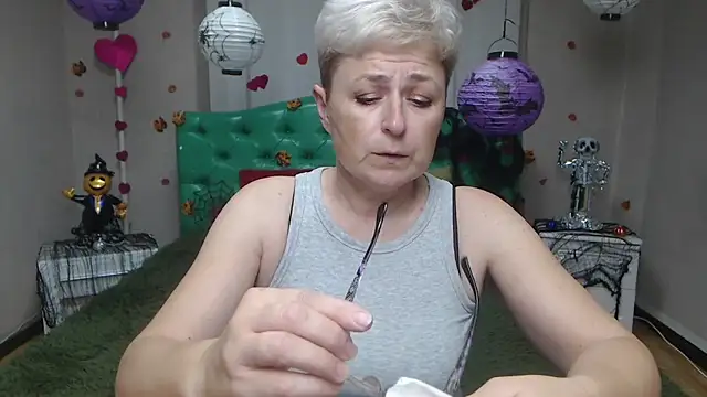 EmiliaGree online show from 29, 10, 2025