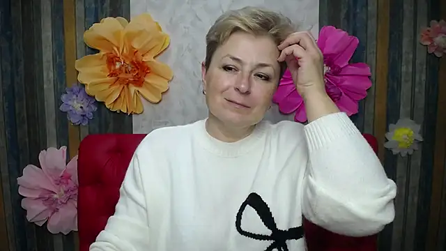 Snapshot of EmiliaGree chatting on 14, 5, 2026 EmiliaGree online show from 14, 5, 2026