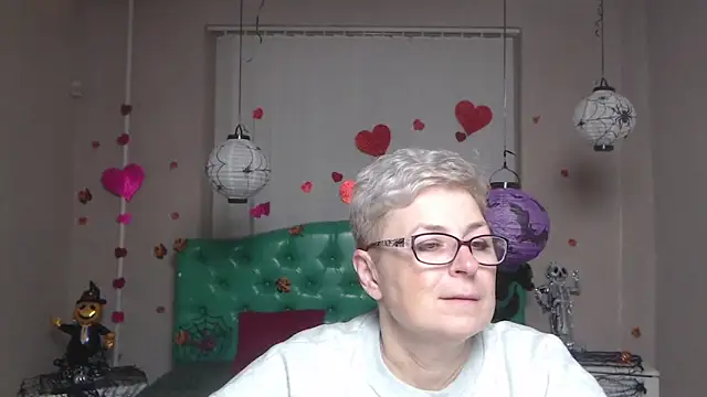 EmiliaGree online show from 15, 11, 2025