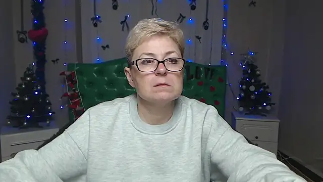 EmiliaGree online show from 18, 12, 2025